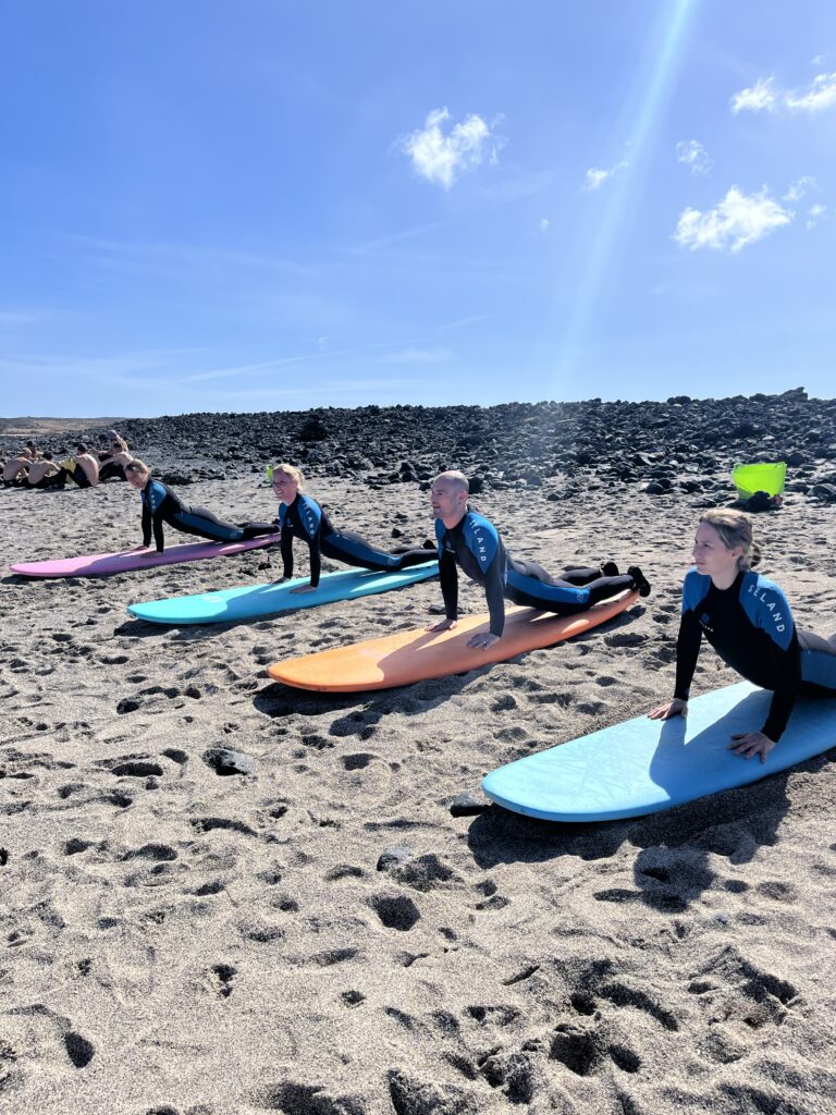 actividades surfhouse Corralejo, surf lessons